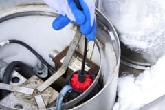 Rizer-Line installed into livestock waterer in Winter